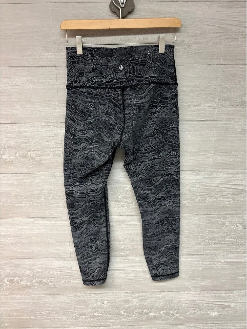 * | Lululemon | leggings. Size 8.